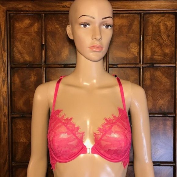 Victoria's Secret 'Very Sexy' Lace Tback Demi Bra - Picture 5 of 13